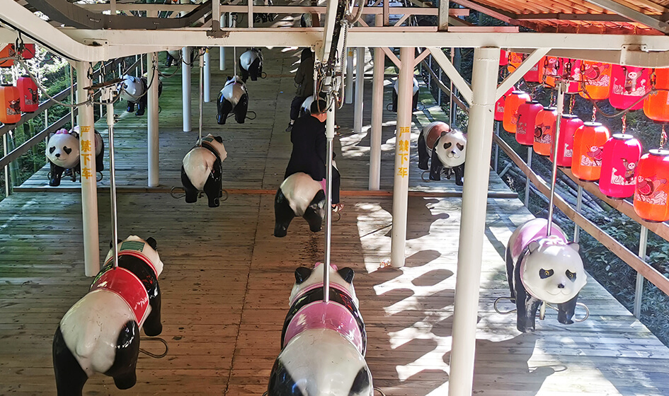 熊猫骑士登山缆车
